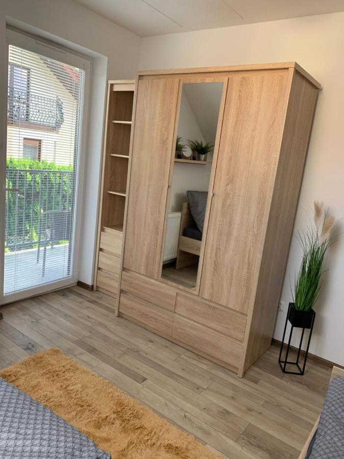 Cozy 2-Bedroom Vacation Apartment With Entire Top Floor Gaj  Экстерьер фото